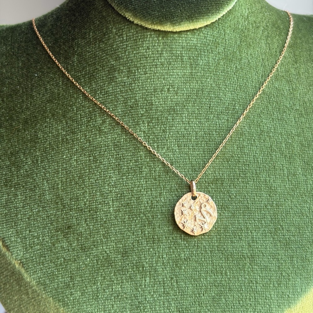10K Gold Capricorn Zodiac Charm Pendant w/ Natural Diamond - Picture 2 of 5